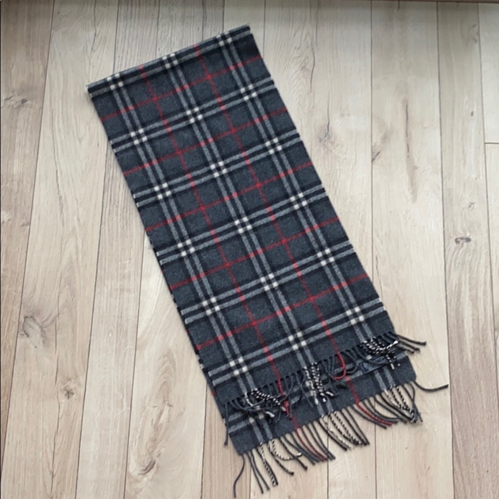 Burberry Nova Check cashmere scarf - Picture 2 of 3